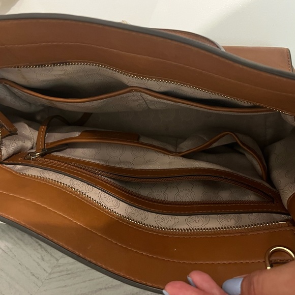 Michael Kors Purse - Bag - Picture 4 of 7